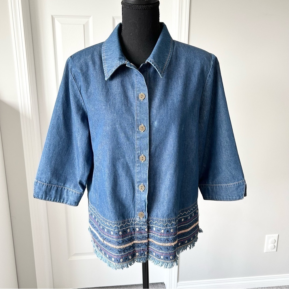 Vintage Alia Chambray Half Sleeve Embroidered Button Shirt with Fringe Hem